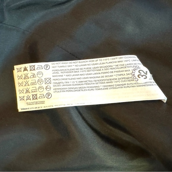 MANGO MNG Collection Black & White Open Blazer - Size 4 - Picture 13 of 14